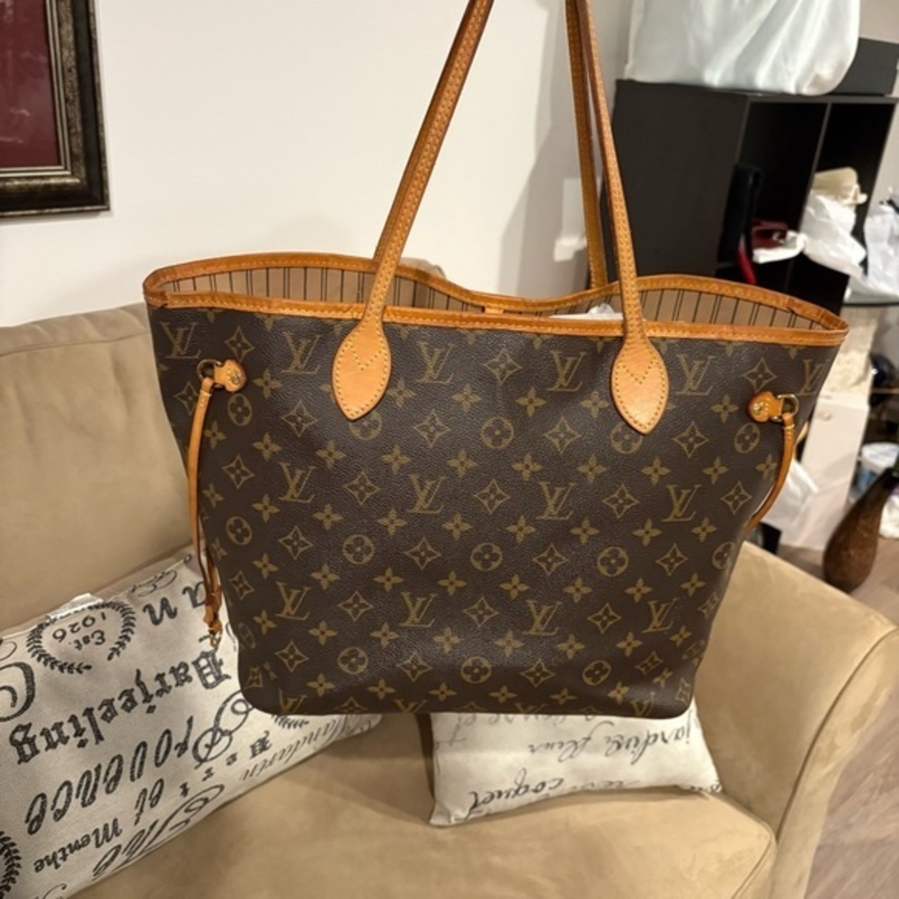 Louis Vuitton neverfull mm monogram tote bag possible trade
